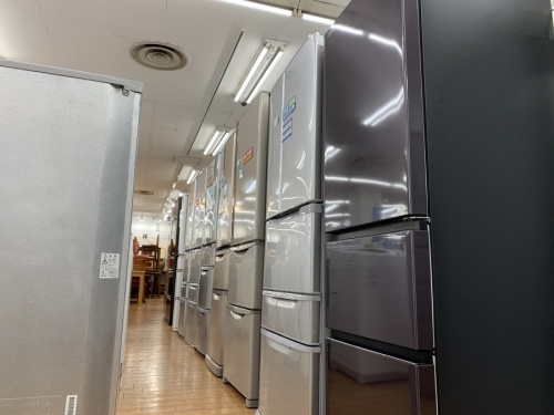 冷蔵庫の3ドア冷蔵庫