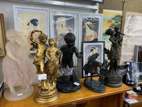 インテリアの置物