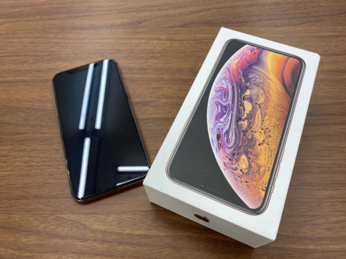 モバイル機器のスマートフォン