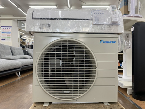 壁掛けエアコンのDAIKIN　ダイキン