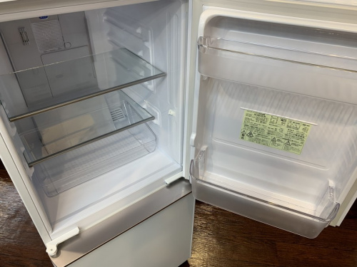2ドア冷蔵庫のSHARP