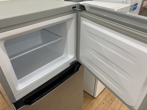 冷蔵庫の2ドア冷蔵庫