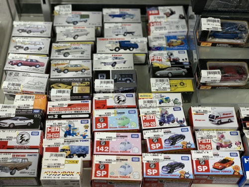 仮面ライダー　シルバニアファミリー　アンパンマン　トミカ　ミニカーの相模原　中央区　緑区　橋本　矢部　相原　小渕