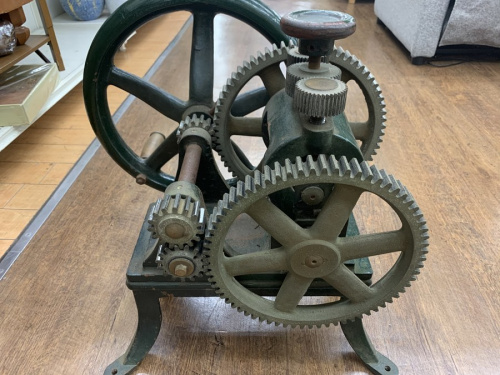 インテリア小物の彫金ローラー