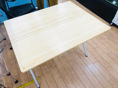 スポーツ用品のテーブル　ワンタッチアクションテーブル