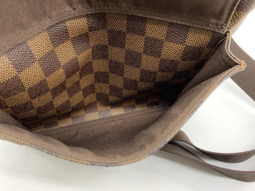 ダミエのLOUIS VUITTON