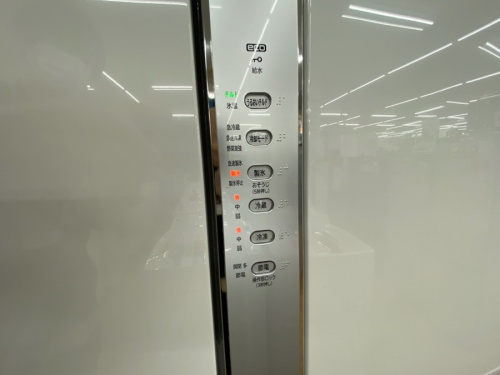 6ドア冷蔵庫のHITACHI