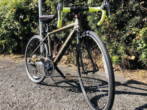 スポーツ用品の自転車　ロードバイク