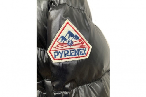 プルオーバーダウンジャケットのPyrenex