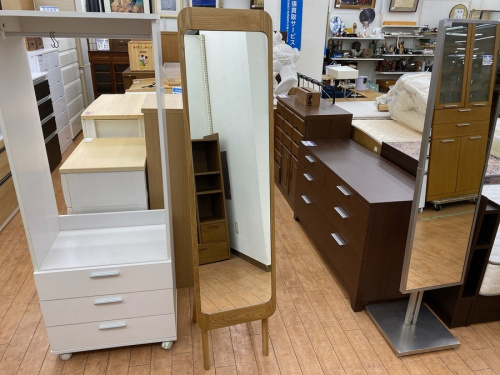 生活家具のミラー
