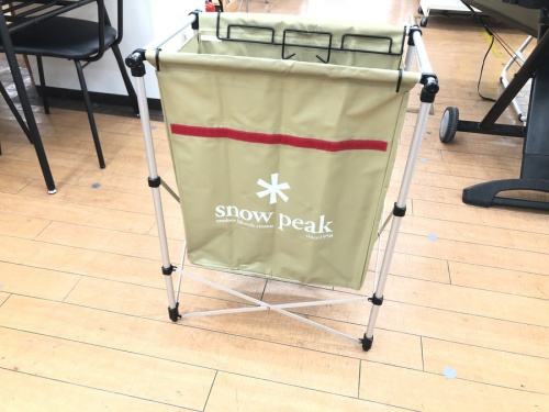 キャンプ用品のﾃｰﾌﾞﾙ