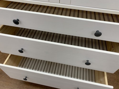 キャビネットのIKEA