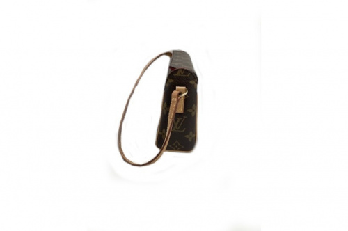 ショルダーポーチのLOUIS VUITTON