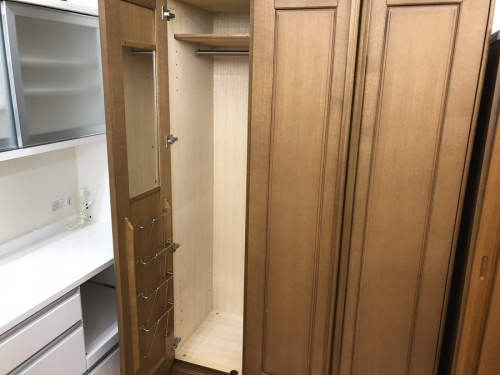 府中家具の中古家具　中古ワードローブ