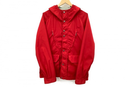 トップスのジャケット