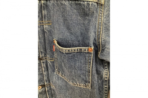 デニムジャケットのLevis
