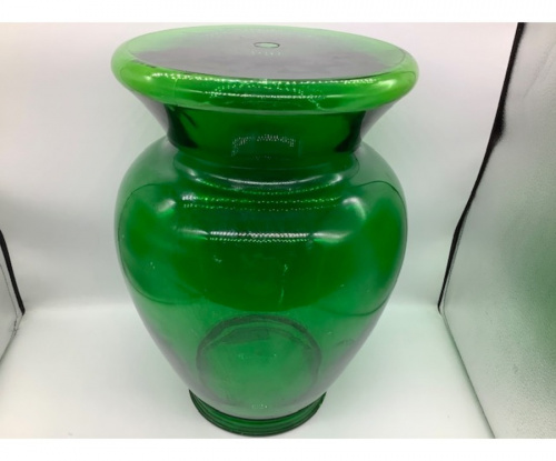 イスのKartell カルテル