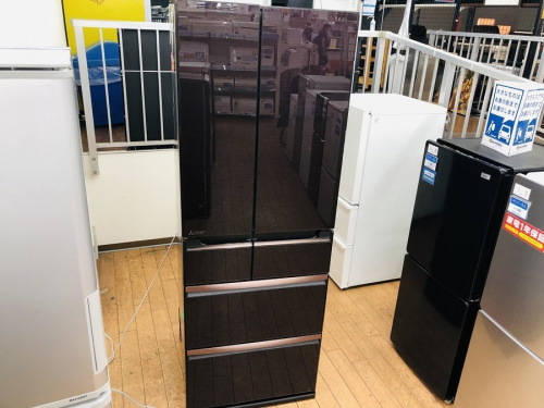 冷蔵庫　大型冷蔵庫　中古家電　中古冷蔵庫の6ドア冷蔵庫