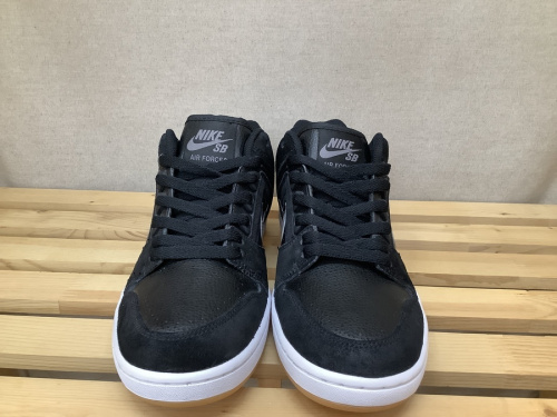 スニーカーのAIR FORCE 2