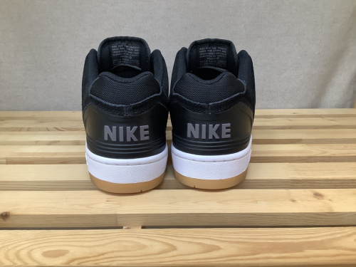 AIR FORCE 2のNIKE