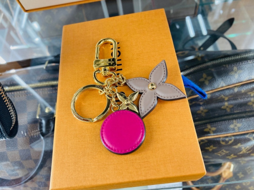 ルイヴィトンのLOUIS VUITTON