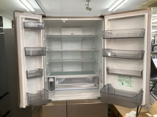 冷蔵庫の6ドア冷蔵庫