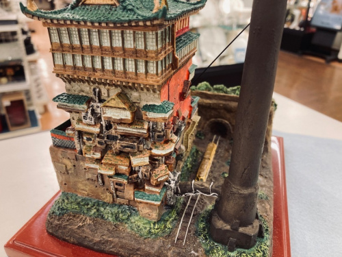 千と千尋の神隠し　油屋　ジオラマ　フィギュア 千と千尋の神隠し/油屋ジオラマ&ナタ、龍王の子フィギュアセット