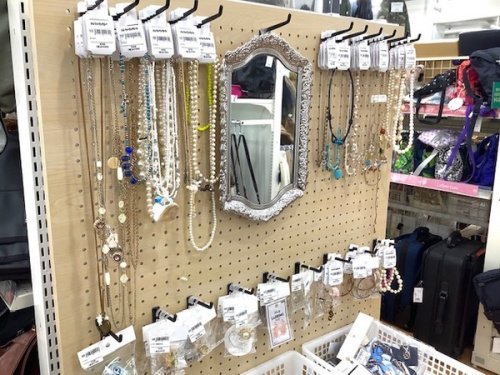 アクセサリーのブランドアクセサリー