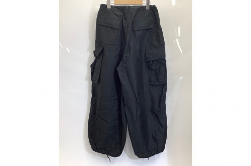 カーゴパンツのNeedles