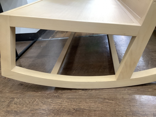 イスのロッキングベンチ