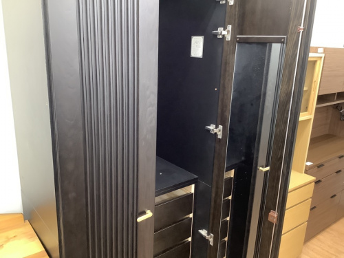 収納家具のクローゼット収納