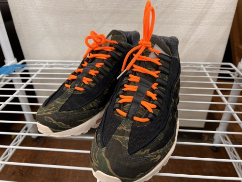 CARHARTT WIPのスニーカー