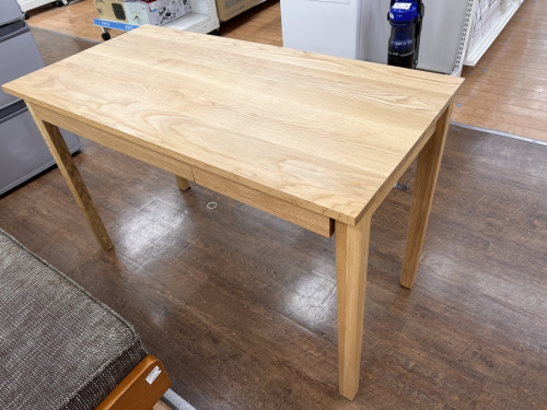 無印良品のダイニングテーブル