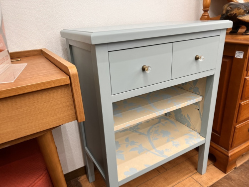 ローラアシュレイ Laura Ashley 　オープンチェスト　キャビネット LAURA ASHLEY(ローラアシュレイ)のオープンチェストが入荷しま