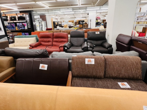 3人掛けソファーのUNICO