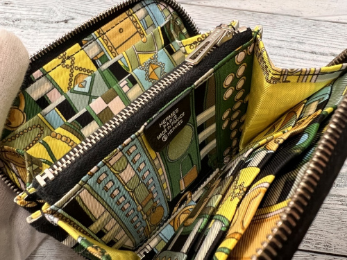 コインケースのHERMES