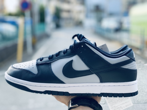 メンズファッションのスニーカー