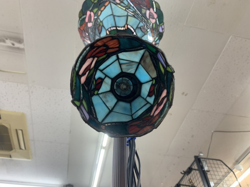 ステンドグラスフロアスタンドの有限会社デコライト