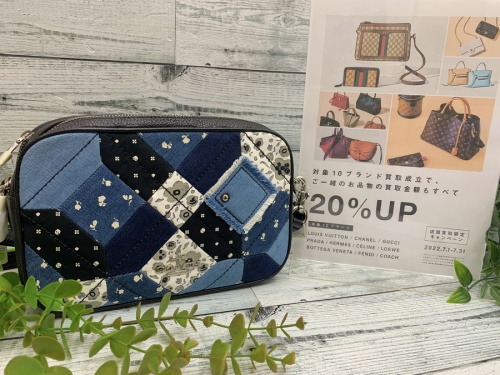 バッグのショルダーバッグ