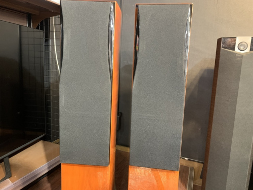 オーディオ機器のスピーカー