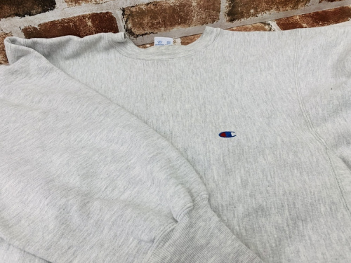 ９０’SリバースウィーブスウェットのChampion
