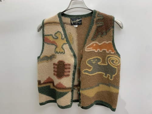 ペルー製手編みニットベストのla alpaca
