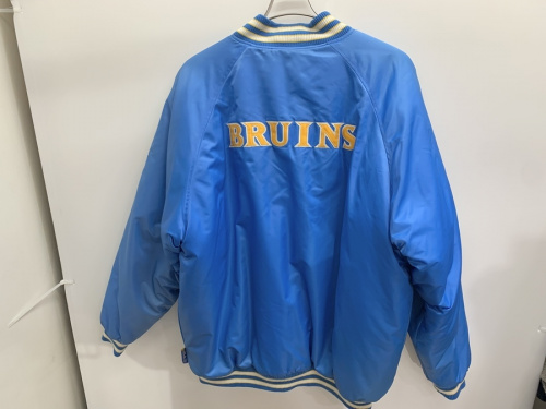 ジャケットのスタジャン