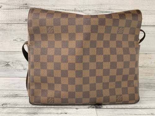 ショルダーバッグのLOUIS VUITTON