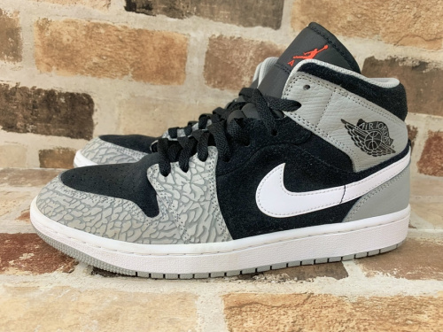 Air Jordan 1 Mid SEのNIKE