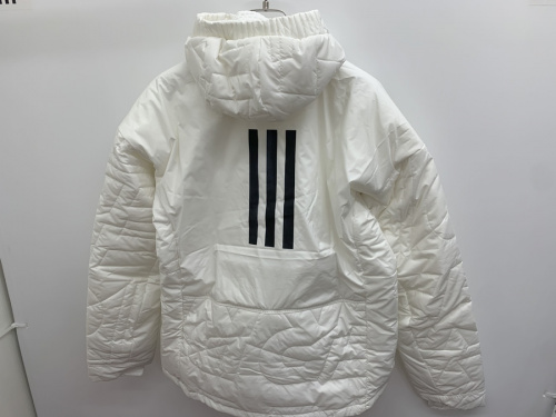 アウターのadidas