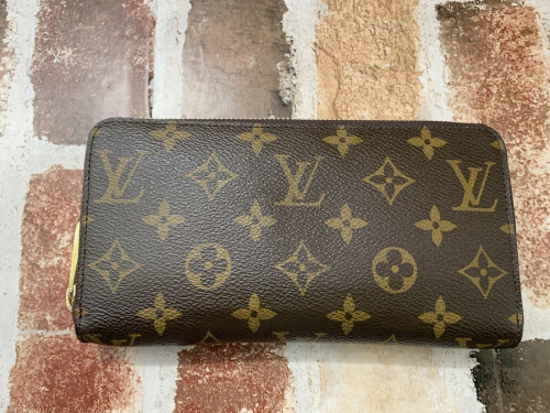 財布の長財布