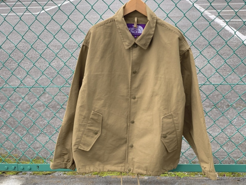 トップスのジャケット