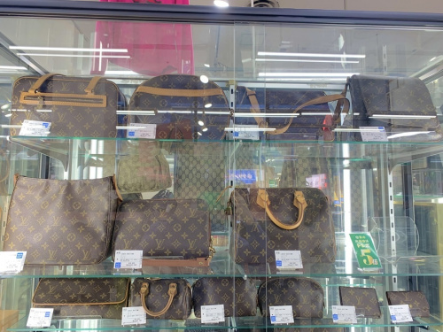 バッグのお財布