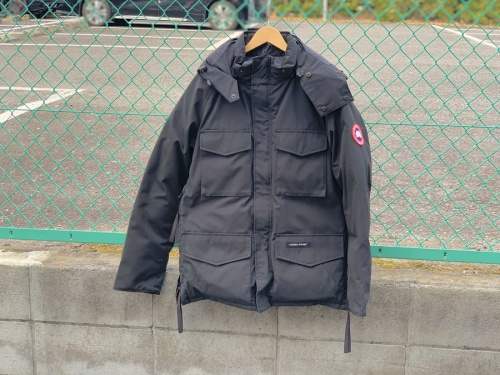 トップスのジャケット